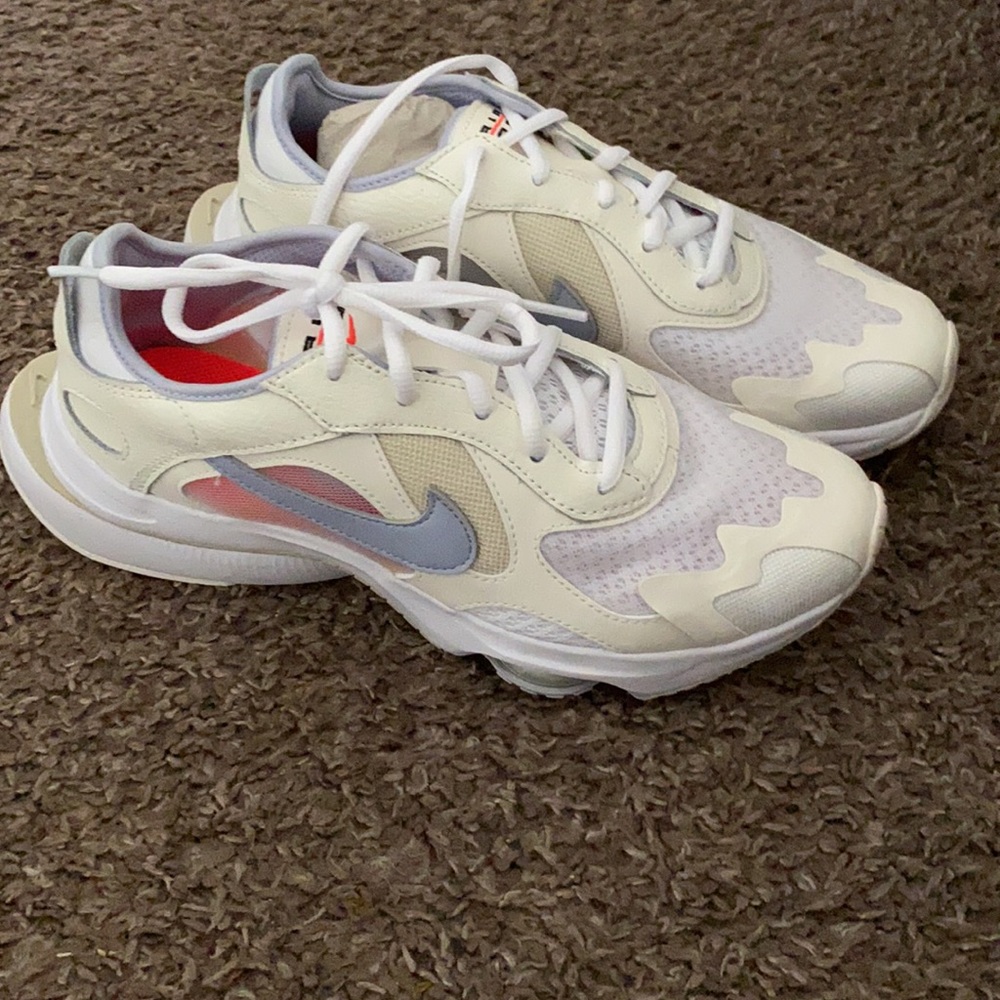 Brand New never worn Nike Airmax Zoom